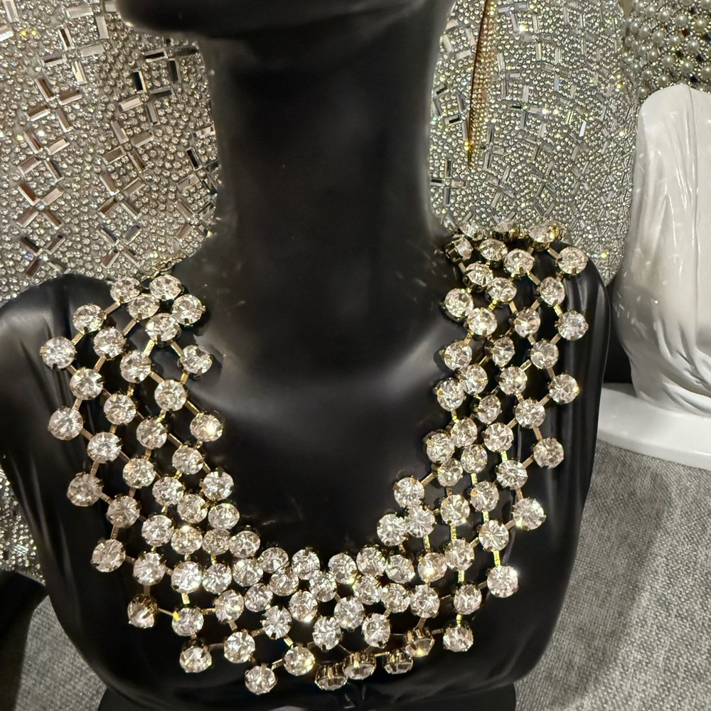 Anthropologie Elegant Gold and Crystal Collar Statement Necklace - Picture 7 of 9